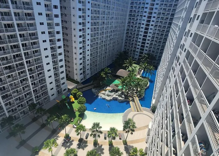 1539 Shore Residences Tower C2 * Manila