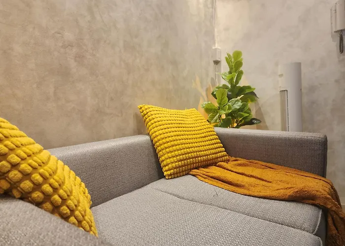 1539 Shore Residences Tower C2 * Manila